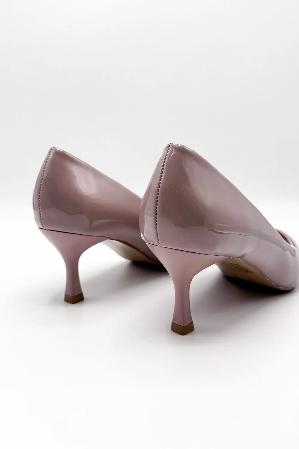 Aranea Pointed Toe Court Shoes in Nude