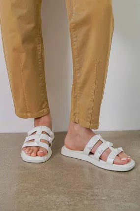 BASIC STUDDED SLIDE