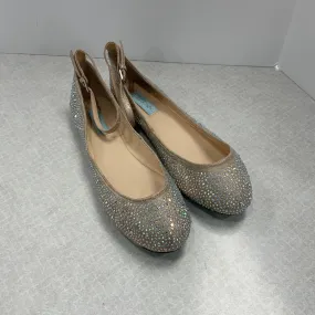 Beige Shoes Flats Betsey Johnson, Size 7.5