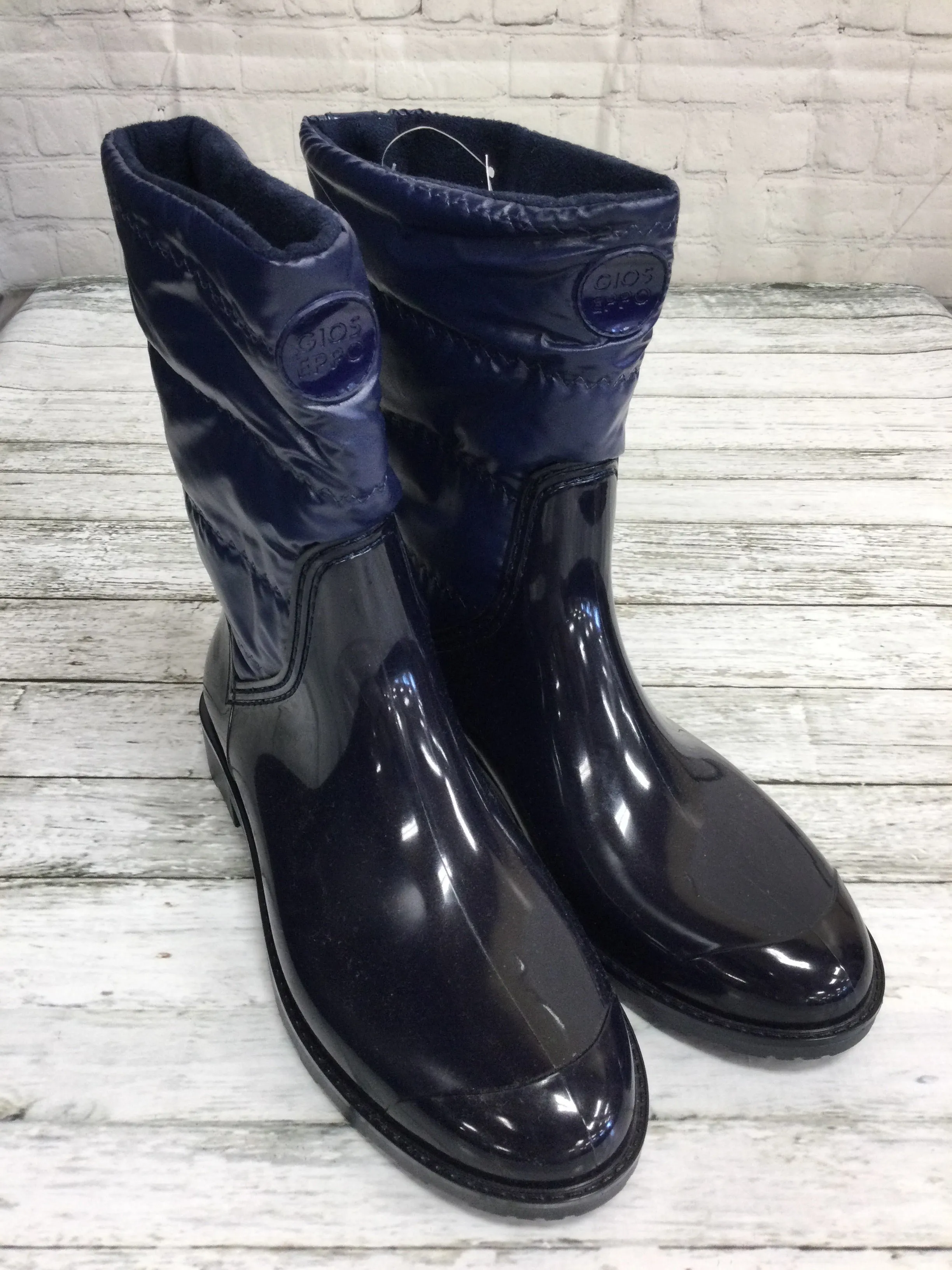 Boots Rain By Cmd  Size: 8.5