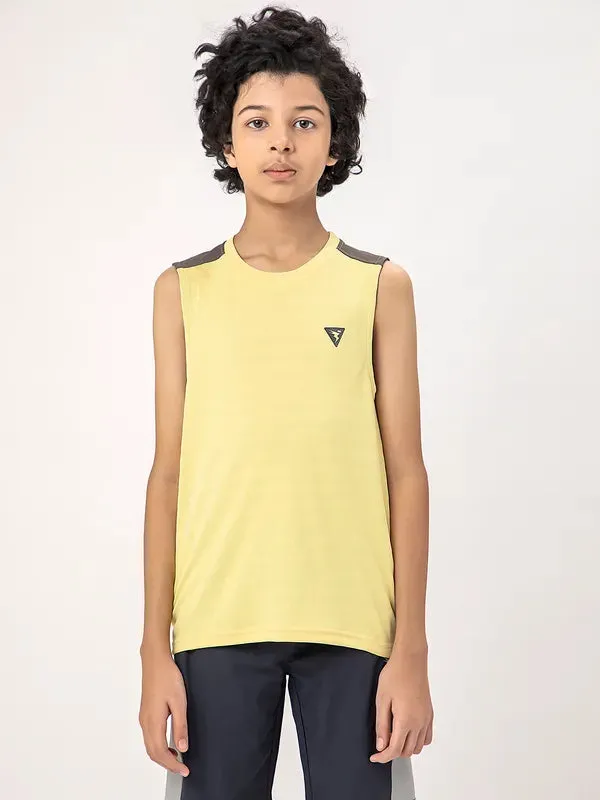 Boys Colorblock Slim Fit Crew Neck T-shirt with TECHNO COOL 