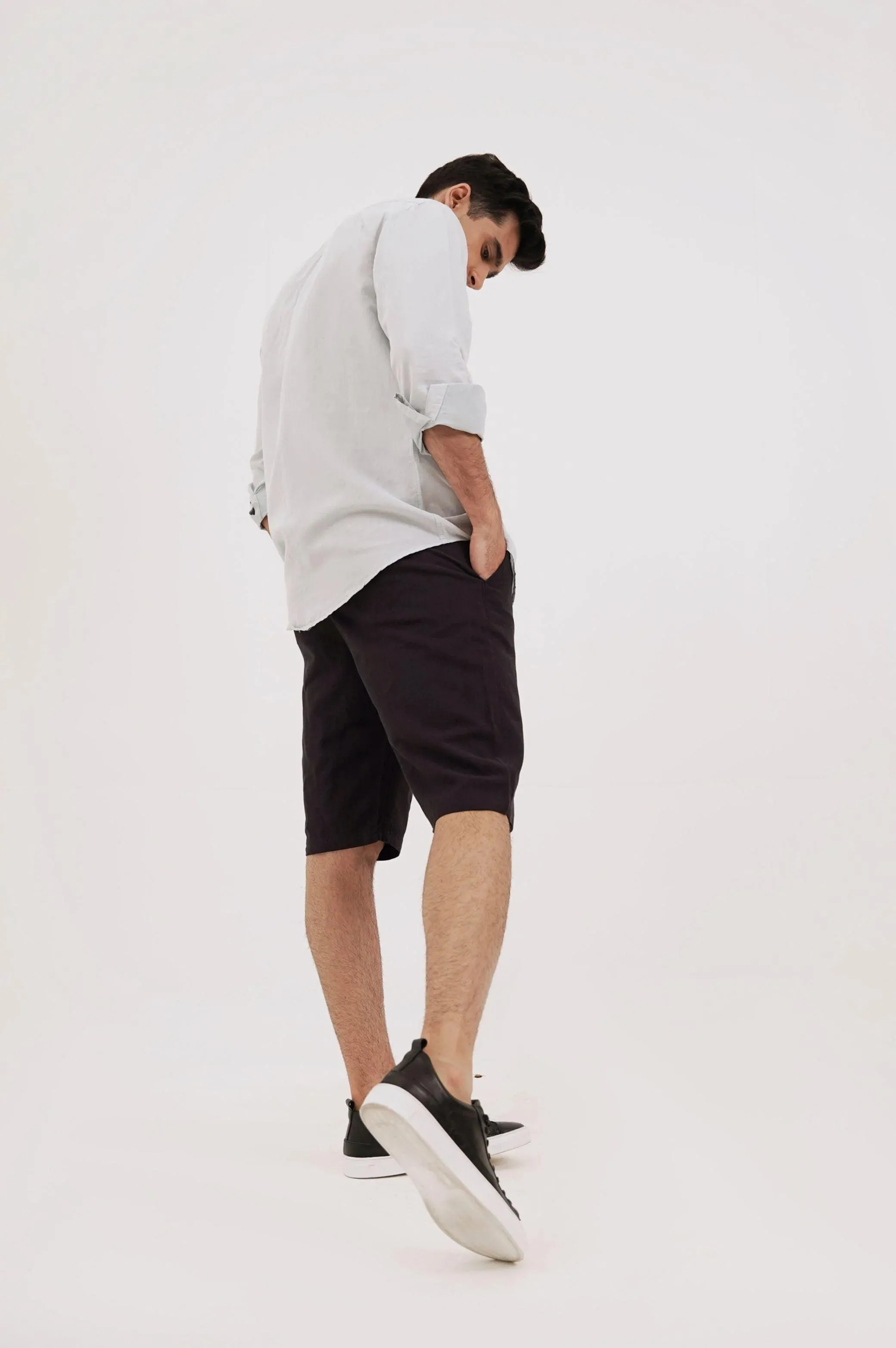 DRAWSTRING LINEN SHORTS